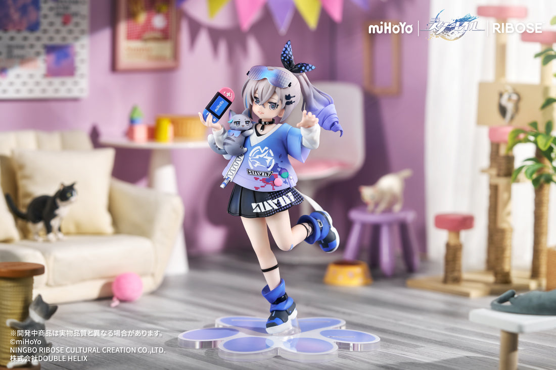 Honkai: Star Rail Little One and Cat Series Silver Wolf Figure
