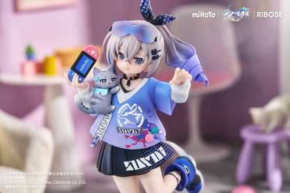 Honkai: Star Rail Little One and Cat Series Silver Wolf Figure